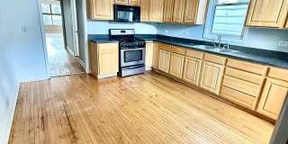 2110 N Western Ave Gallery 1