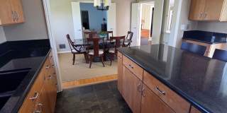 Spacious 3-Bedroom, 2.5-Bath Home with Pool – Fully Furnished! Gallery 20
