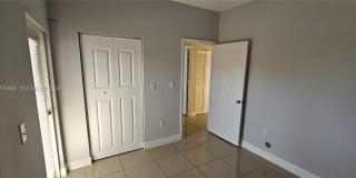 3389 NE 4th St Gallery 22