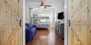 344 Euclid Avenue Gallery 10