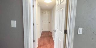 Charming 4 Bedroom Residence with Expansive Yard Gallery 24