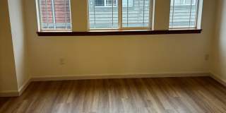 Appealing 2 bed / 1.5 bath townhouse in Greenwood/N Seattle with new flooring Gallery 8