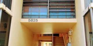 5825 Washington Street Gallery 15