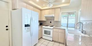 AVAILABLE NOW!! 3 Bedroom 2.5 Bathroom House in Palm Springs! Gallery 9