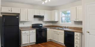 Spacious Two Bedroom Townhome In Kannapolis Gallery 5