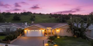 Spacious 4BD 2BA House With Perfect Private Backyard and Solar Panels  in Simi Valley Gallery 1