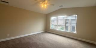 Beautiful spacious 3 bedroom, 2 bathroom condo in highly sought after Stonegate Park Guell Gallery 11
