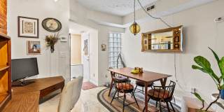 Charming Row Home | 2 Bed | 1 Bath | 950 Sf | Fenced Backyard | 2 Surface Parking Spaces Gallery 7