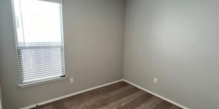 Del Valle Sundance Crossing / 4 bedrooms, 2 baths, 1 story home / Like New built 2021 / Refrigerator, Washer & Dryer Gallery 21