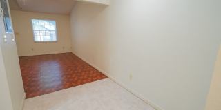 3 Bed / 2 Bath END Unit Townhome in Popular Westridge! Gallery 6