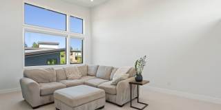 Fully Furnished 4-Bedroom Tetherow Home | Hot Tub + Home Services Included Gallery 1