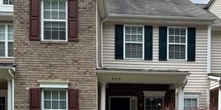 Charming 2BR Townhome with Private Baths in Quiet Bent Creek Community Gallery 1