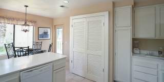 Beautifully Furnished Condo with Mountain Views Beautifully Furnished Condo with Mountain Views Gallery 18