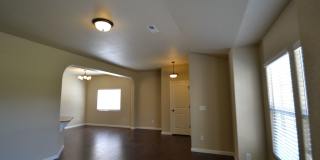 3 Bedroom 2.5 Bathroom Townhouse w/ AC Gallery 5