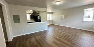 Move-in ready! Upgraded 2 Bedroom Condo Gallery 3