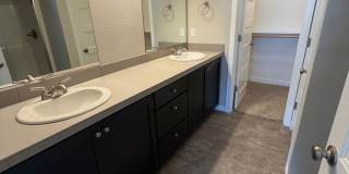 Newer Home in the Newberg Riverfront Development Gallery 30