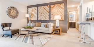 Affordable Housing - Madison Southpark Apartment Homes Gallery 17