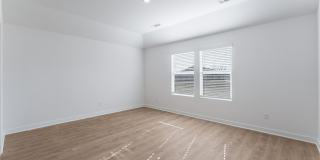 103 S Maroon Avenue Gallery 18