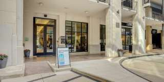 Arrive River Oaks Gallery 37