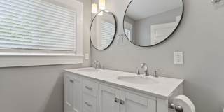 Completely Brand New Restored Historic Townhome near Wells St Corridor. Gallery 23