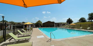 Hillhurst Gallery 28