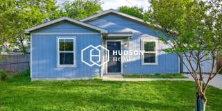 207 Robbins Street Gallery 1