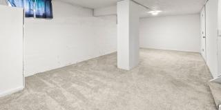 Aksarben Gallery 24