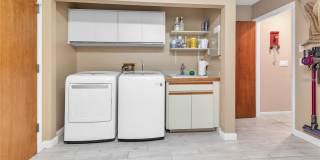 2715 MONTAGUE COURT E Gallery 35