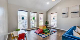 Cobble Hill Gallery 16