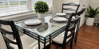 Sparkling Highlands 2 King 1.5 BA close to 264, hospitals, downtown Gallery 3