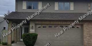 Three Bedroom Townhome Gallery 1
