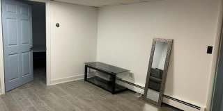18 Manhattan Place Gallery 5