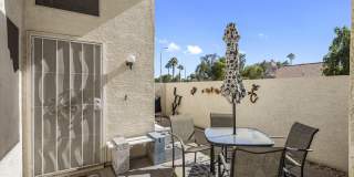 2100 W LEMON TREE Place Gallery 3
