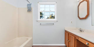 408 WILLOW HILL Gallery 8