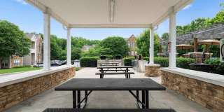 Avana Avebury Gallery 16