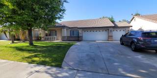 4 bedroom 2-baths Gallery 1