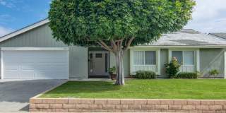 Turnkey Huntington Beach Home with Modern Upgrades! Turnkey Huntington Beach Home with Modern Upgrades! Gallery 1