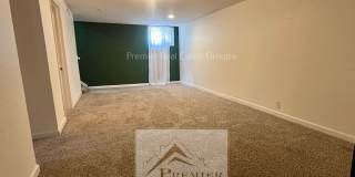 1437 Howard Avenue Gallery 10