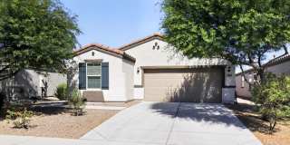 Spacious 3BR House in Buckeye Gallery 1