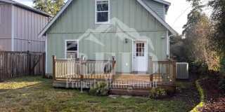 Craftsman Style 3 Bed/2 Bath Home - Bremerton Gallery 5