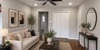 Charming 2BR Triplex in Washington, DC Charming 2BR Triplex in Washington, DC Gallery 1