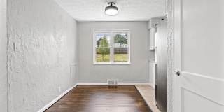 Quaint 4 Bed Cap Cod in Kettering Gallery 8