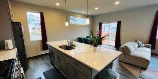2022 Built, 4 Bedroom, Beautiful Home! Gallery 7
