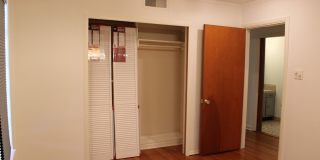 2-BEDROOM IN TERRELL HILLS Gallery 26