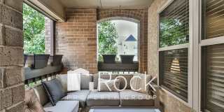 Urban Living in Downtown OKC - 3 Bedrooms/2 Bathrooms with Reserved Covered Parking - *Half Off 1st Month's Rent* Gallery 32