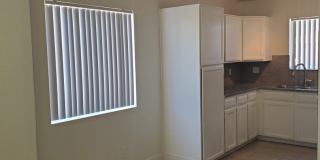 No HOA! North Phoenix 3 Bedroom Home with Large Yard & Garage Gallery 11