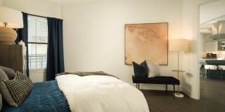 The Beverly Gallery 30