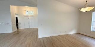 622 Carrington Ln Gallery 14