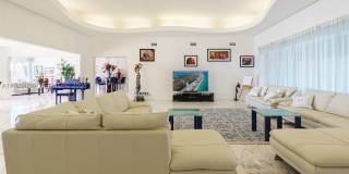 205 Ocean Blvd Gallery 17