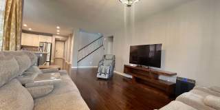 Beautifully upgraded house in Summerlin Gallery 9